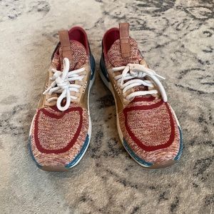 Dr School’s men’s casual sneaker size 11